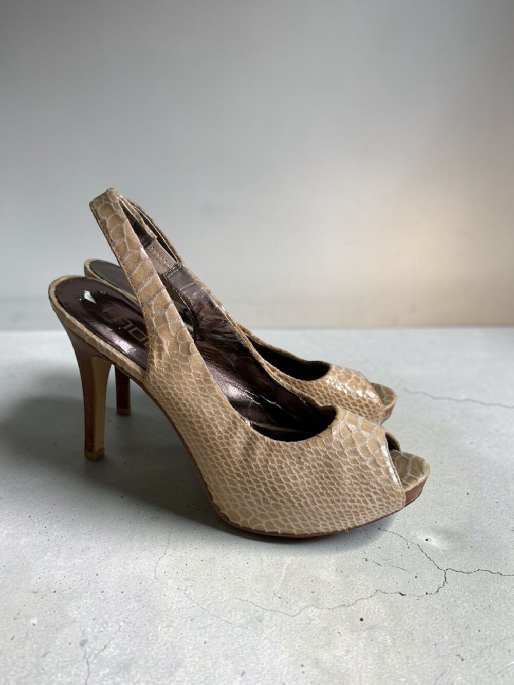 MODA Beige Leather Slingback Heels Size 8.5